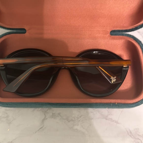 Authentic Gucci Sunglasses- Gently used - Picture 2 of 4